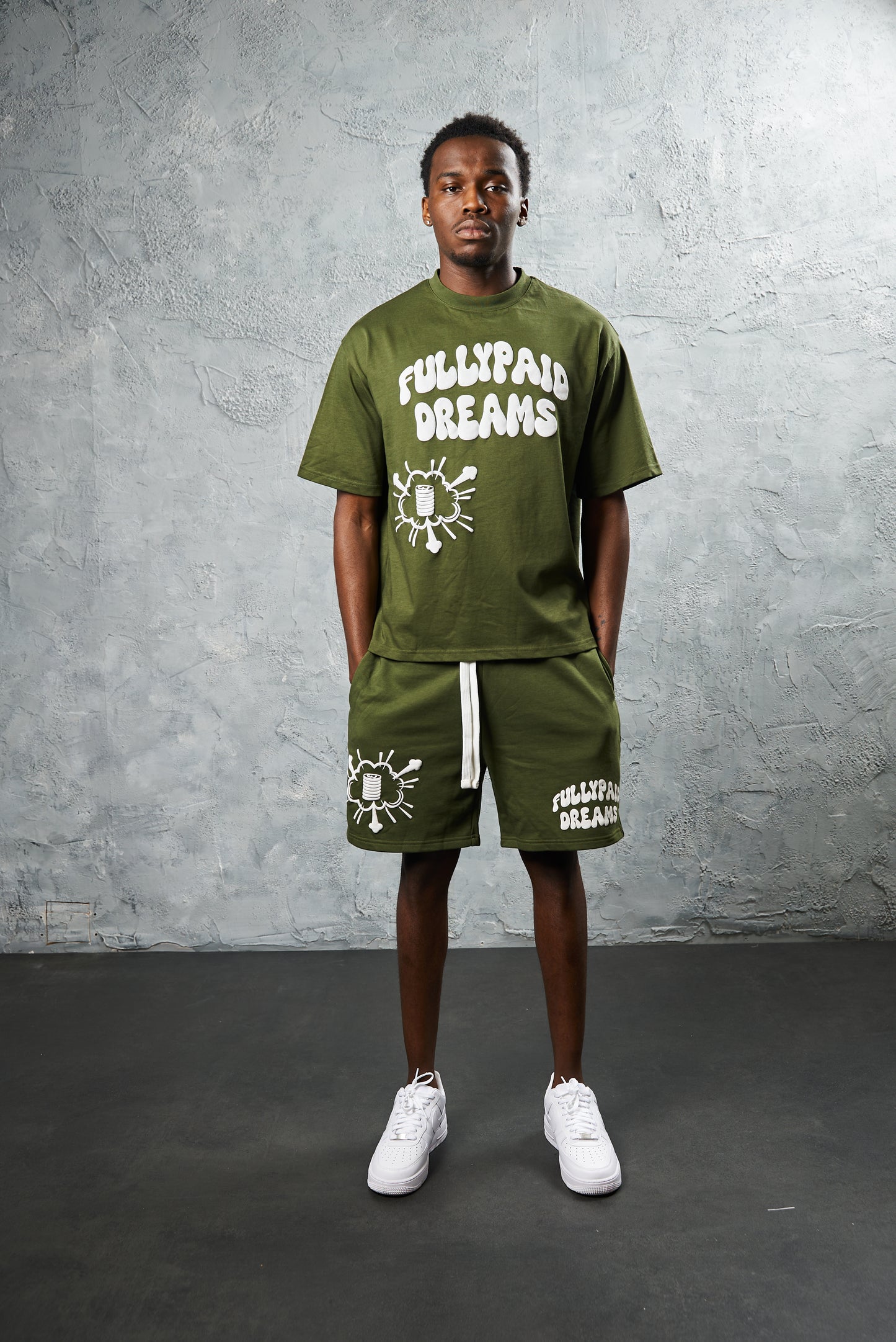 DREAMS KHAKI/ WHITE SHORTS