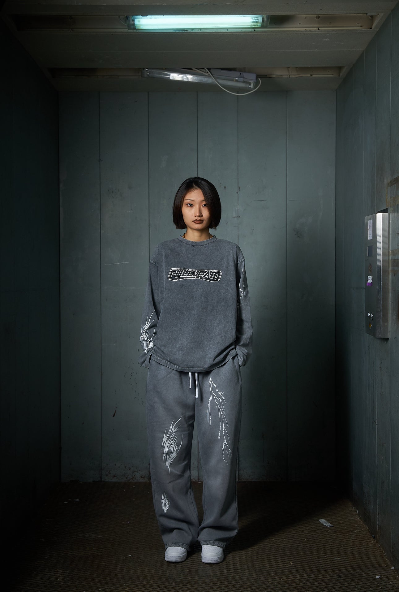 ACID WASH LONG SLEEVE TEE | GREY