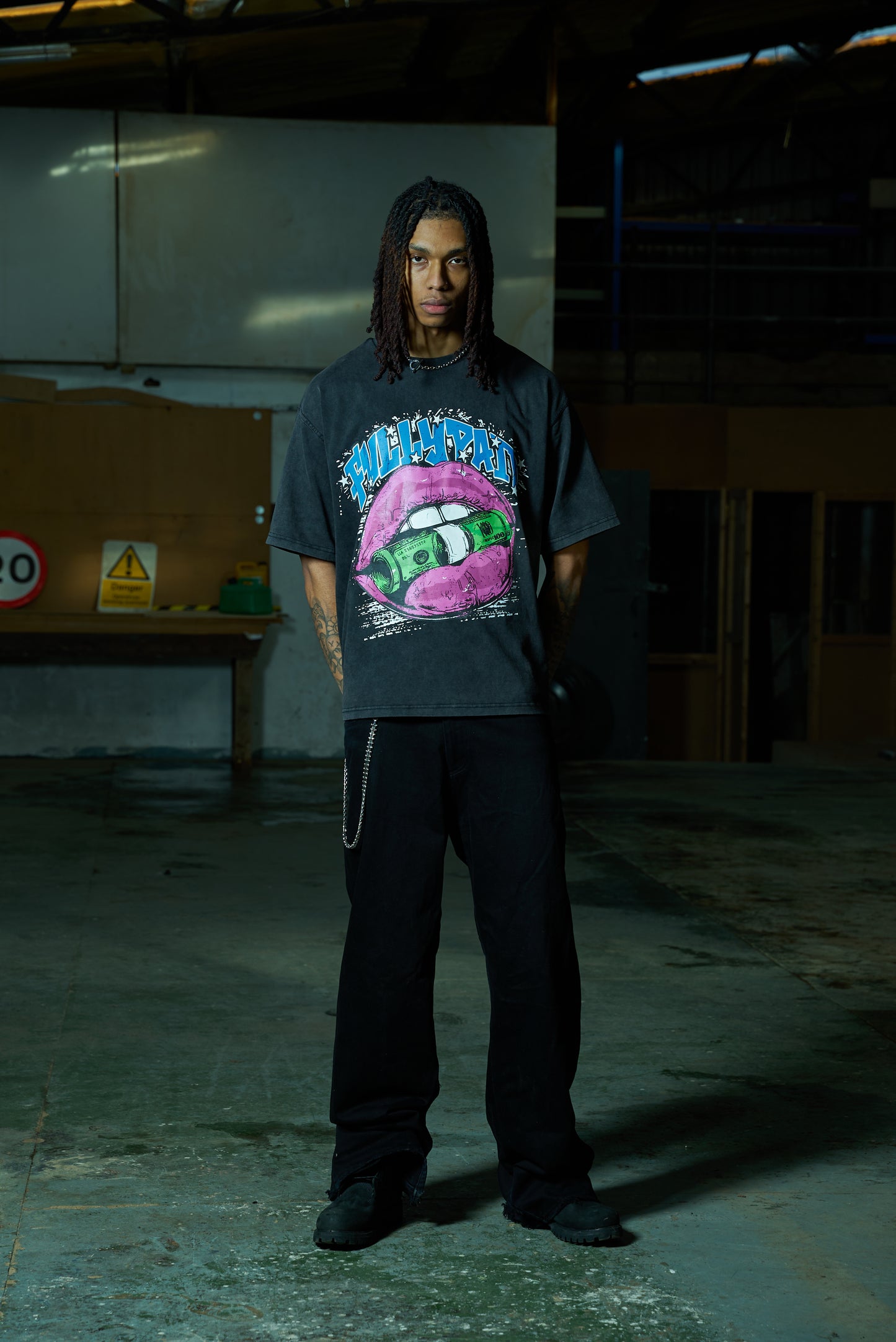 FULLYPAID BLACK ACID WASH MOUTH GRAPHIC T SHIRT