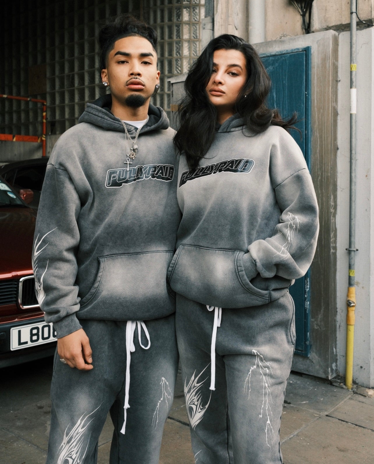 FELPA CON CAPPUCCIO ACID WASH | GRIGIO